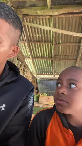 Kelak besarr nnti jadi la orang berguna buat banyak orang yaa dek.#adeklibo