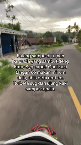 Tapi sayangnya sampe di rumah dapat sambut dengan kata: lu dari mana ni ko baru pulang? #nttpride🏝🔥 #fyp #foryoupage #explor #abcxyz 
