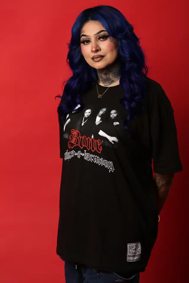 Modeling for Bone Thugs N Harmony merch #bonethugsnharmony #90sthrowback #90srap #foryourpage #oldschool 