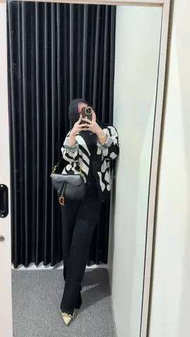 Spil d sini🤍#inspirasiootd#otdfashion#fyp  