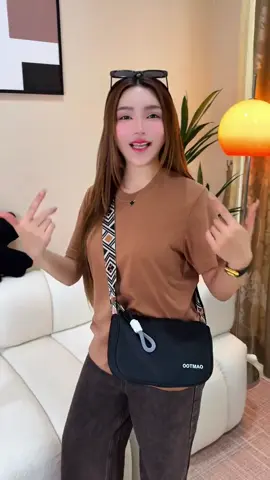 เท่ห์แบบไม่มีอะไรกั้น 😎 #กระเป๋าเท่ห์ๆ #กระเป๋าผู้ชาย #กระเป๋าคาดอก #กระเป๋าวินเทจ #ป้ายยาแฟชั่น