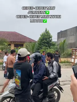 Lokasi. Indomaret kp citaman kec.pangkalan karawang..  kronologi mau nyuri motor di indomaret disaat orang mau pada jum’atan #infoterkini #karawanginfo #karawangselatan #infokarawangloji 