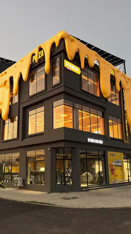 Burewala, get ready! 🎉 The cheesiest vibe is going to hit the town on 21st September. So, come and join us this Sunday✨ #fifthavenue #openingsoon #burewala #stayconnected