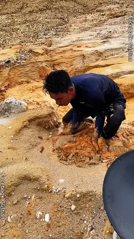#wow .. ⛏️⚒️penggalian sederhana  metode ekstraksi emas tradisional‼️😱⛏️ #puregold #wow😱‼️⛏️characteristics 