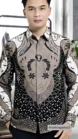 rekomendasi baju batik modern kawula muda masa kini koleksi dari batik tyaga potongan slimfit bahan katun primis sanforized grade a+ lapis furing pilihan kemeja batik slimfit modern pria lengan panjang #batiktyaga #batikanakmuda #batikpria #batikmodern #kemejabatik 