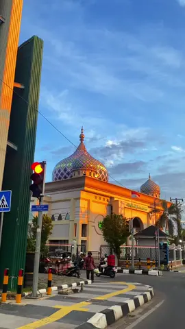 Insya allah kena kita batamuan plng ditempat ini di bln Desember☺️ #martapura #videoestetik #kalimantan #masjidpancasilasekumpul #senjaaesthetic 