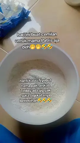 izin mama Patris🤭🤭🤭ini cuma hiburan aja ya bunda² yg ngefans sama pak Teddy masuk sini ya Bun 🤭🤭🤭🤣🤣  #fyppppppppppppppppppppppp #mayorteddy #kontenhiburan #teddyindrawijaya #pakseskabteddyindrawijaya 