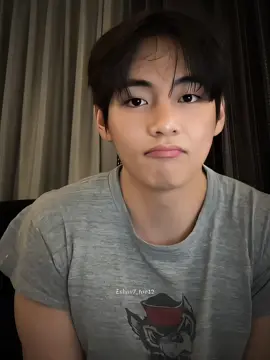 my baby angel 🥹❤️‍🩹 #taehyung #foryou #foryou #unfrezzmyaccount #fyp 