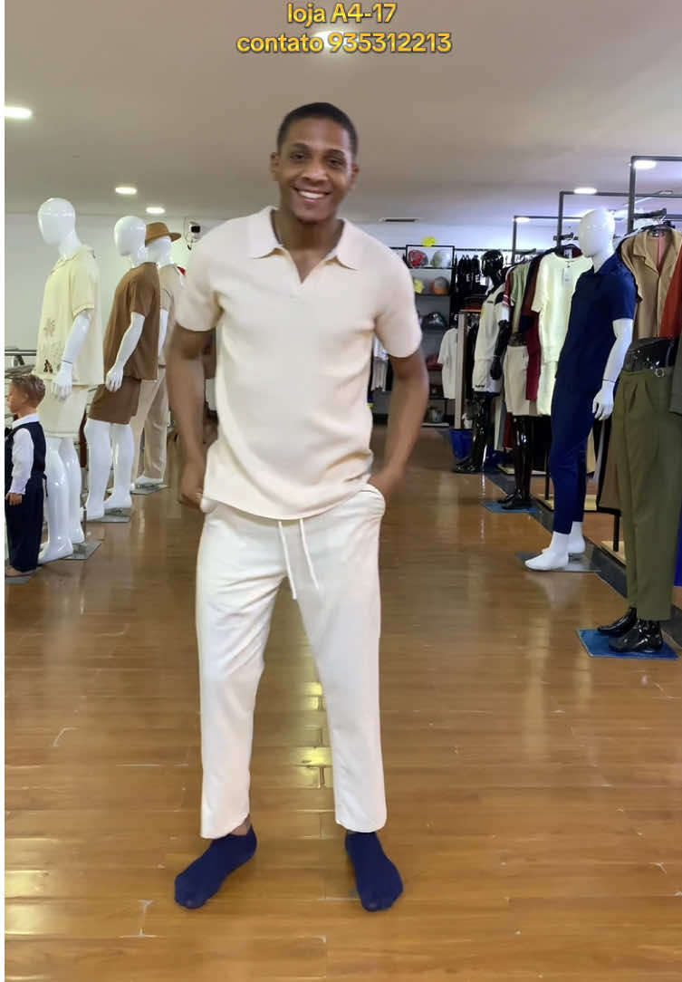 Cada fato transmite uma emoção diferente da outra, venha aderir aos fatos no Outlets shopping e emanar aura e estilo no seu corpo #angola🇦🇴portugal🇵🇹brasil🇧🇷 #viral #outletshopping #roupas 