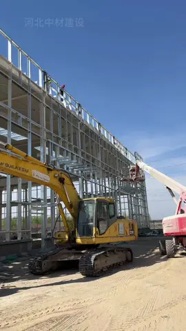 The factory is under construction.#steelstructure 