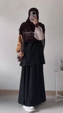 casual outfit🤎 🔗kaos atasan link no.496 🔗pasmina link no.409 🔗bag link no.49