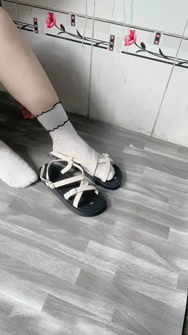 🥰🥰 #depnuthoitrang #giaysandal #xuhuongtiktok #viral 