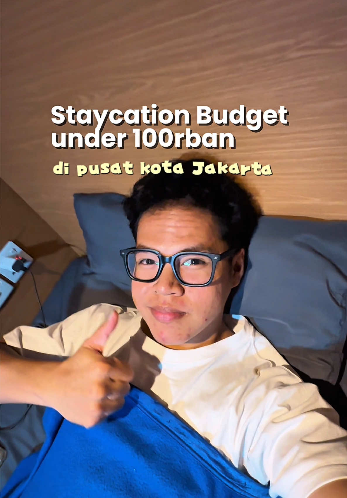Staycation hemat di pusat kota Jakarta under 100rban, lokasi strategis dekat ke berbagai spot wisata Jakarta  @RedDoorz Indonesia  #staycationjakarta #REDTRAVELERS #bukasemuapintu #reddoorz