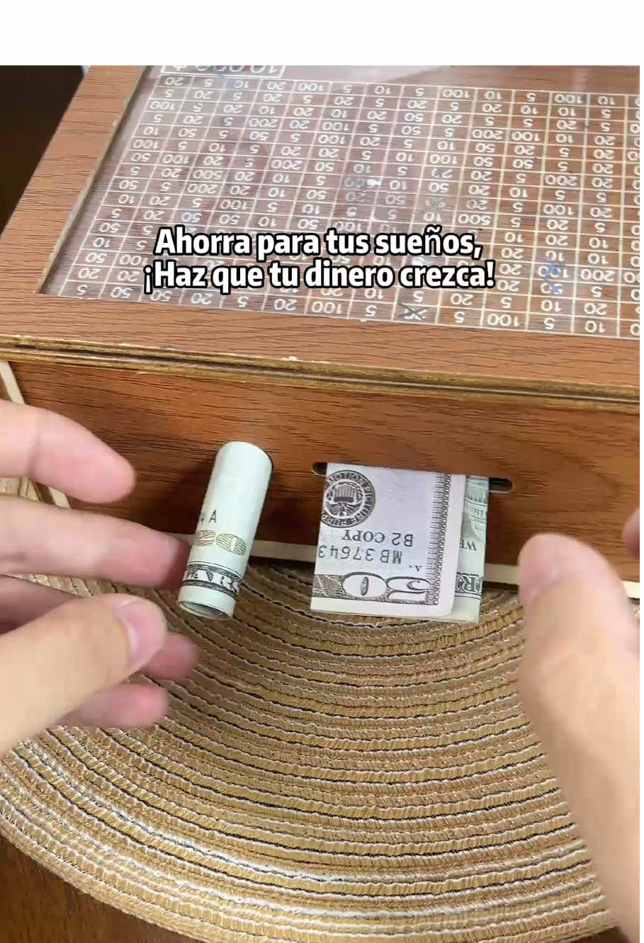 y tu...... ya estas ahorrando?? ahorra para tus sueños✨ #moneybox #metas2025 #alcancia #ahorrando 