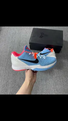 #kobe #sneakers #trending #sneakerhead #fashion 