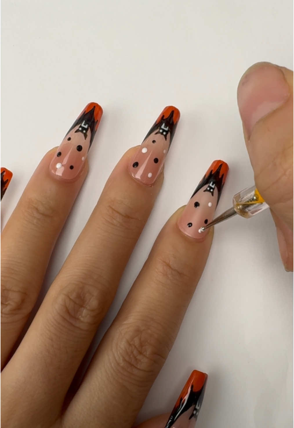 bring me All the Halloween nails🤩#fyp #halloweennails #tiktokshoprestock #nailtech #nailinspo #nailart #halloween #ghostnails #nailsalon #nailshop #nailspolish #linergel #tiktokshop #nailstools #diynails #MeetNail 