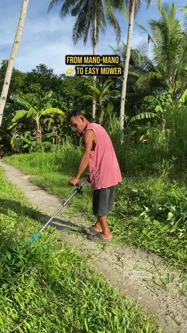 Dati mano-mano pa sa paglilinis ng damo, ngayon ang dali na lang — lawn mower na gamit 😍 #cordlesslawnmower  #portablelawnmower #portablegrasscutter #lawnmower #grasscutter 