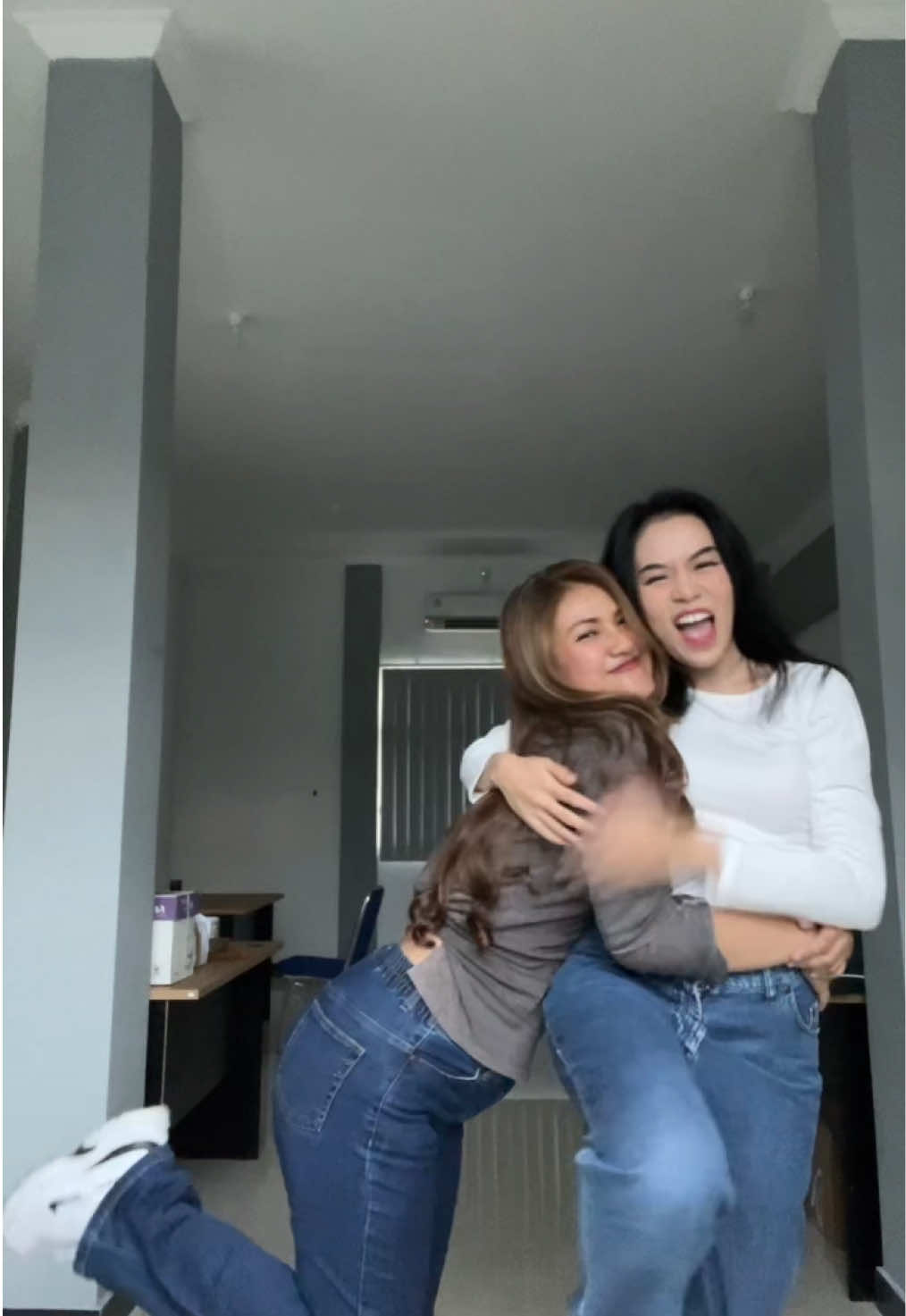 👯‍♀️