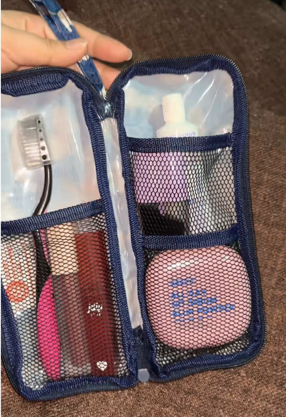 The best budol itong Travel organizer or Toothbrush organizer #travelpouch #toothbrushorganizer #fyp 