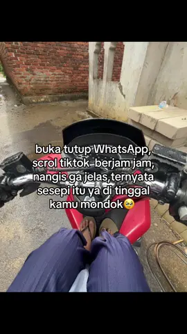 rasa sepi itu tidak akan membuatku mencari pengganti mu😊#fyppppppppppppppppppppppp #ditinggalmondok☹️ #kangen #massantri #foryoupage 