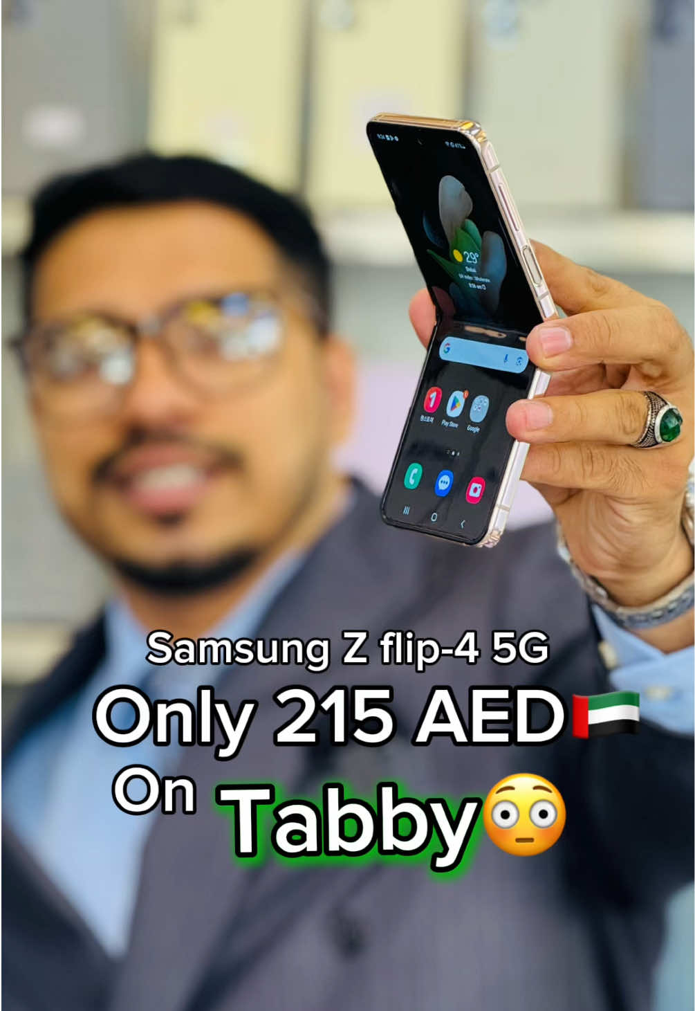 📱 Samsung Z Flip 4 5G ✨ 12GB RAM | 256GB Storage ✅ Used – A+ Condition 📦 With Full Box & Accessories 💳 Installment (Tabby | Tamara): 215 AED × 4 months 💰 Cash Price: 850 AED 🇦🇪🔥 📍 Mustaqbal Zamzam – Deira, Dubai (Opposite Gold Souq Metro Station) 📞 +971523189175 📞 +971522435761 📞 +971559611592 #MustaqbalZamzam #DubaiDeals #SamsungZFlip4 #Dubai #UAE  