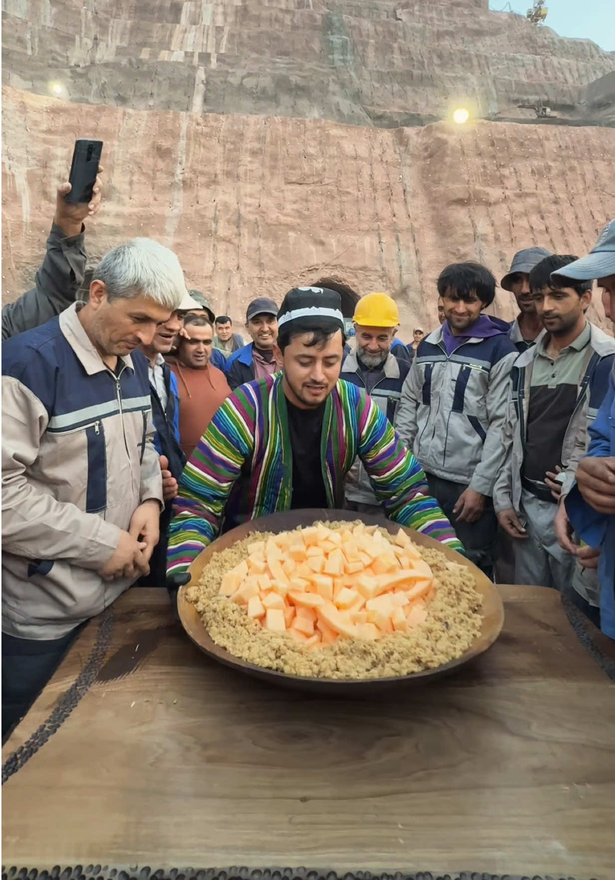 ФатирМаска (Чанголи) хуроки миллии Тоҷикон🇹🇯 Таджикское национальное блюдо😋 Бобиҳову момаҳомон пеш вақт чунин хурокҳо мехурданд, на касали буд на саргардони💚
