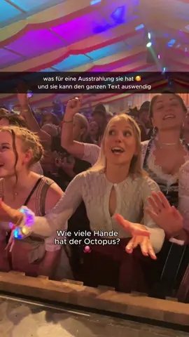 Warum singen die alle bei diesem blöden Song mit 🫨