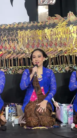 Mawar Kuning - Madhangkara  #madhangkara #sindenjawa #caksilovers #kuntadichannel #sukesirahayu 
