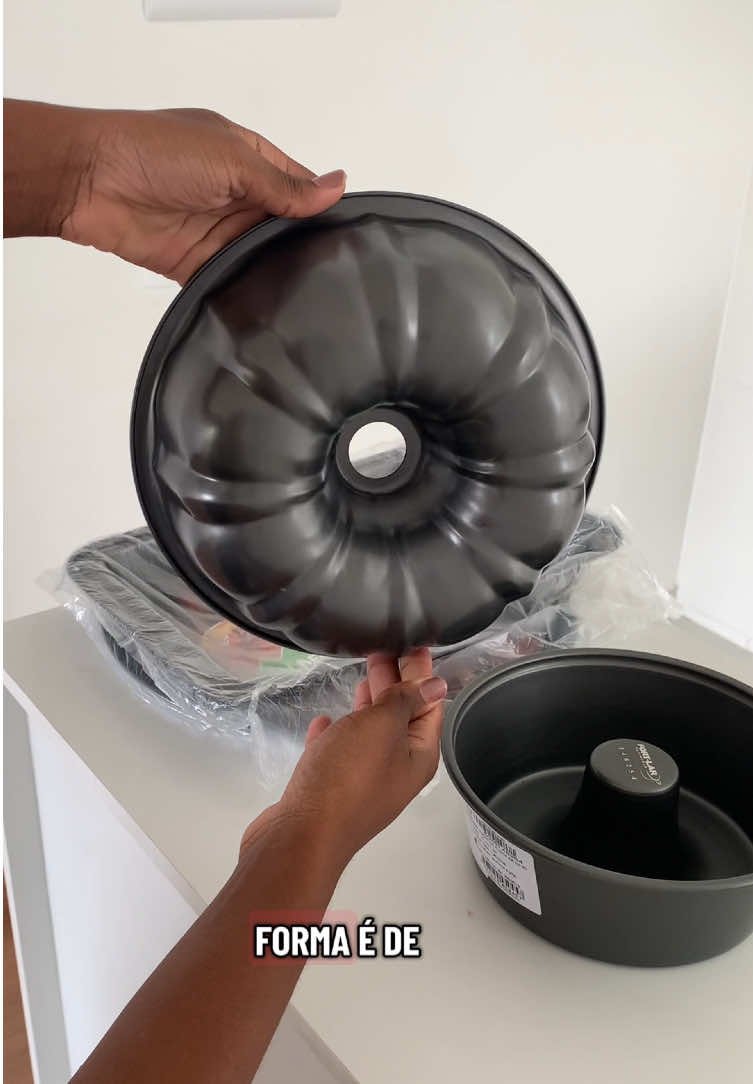 Da série : itens indispensáveis que temos que ter em casa 😮‍💨 —— link nos comentários.  #enxovaldecasa #formasdebolo #shopee #bolo 