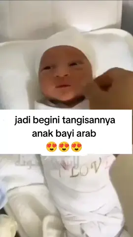 suara tangisannya bayi arab vs bayi indo