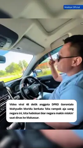 🚨BREAKING: Sebuah video berdurasi 48 detik viral di media sosial menampilkan anggota DPRD Gorontalo, Wahyudin Moridu. Dalam rekaman itu, ia terdengar melontarkan ucapan kontroversial soal uang negara. Wahyudin mengatakan, “kita rampok aja uang negara ini, kita habiskan aja biar negara ini makin miskin.” Pernyataan tersebut memicu kecaman publik karena dinilai tidak pantas diucapkan oleh seorang wakil rakyat. #gorontalo #Makassar #anggotadpr #beritaterkini #kontroversi 