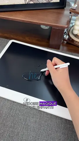✍✨ Tableau d’écriture LCD réutilisable, sans lumière bleue 👀 Idéal pour enfants & bureau, effacement en un clic ! 🎨📖 #TabletteLCD #SansLumièreBleue #Enfants #DessinCréatif #TechAddict