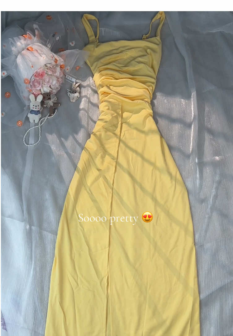 This dress-every shot looks pretty 😍😘☺️🥹#fyp #OOTD #foryou #dress #dating 