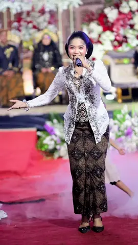 kusuma wijaya #shintanurlita #tjcampursari #campursari #wedding #tjmusic 