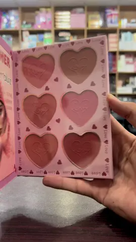 Mocallure 5in1 eyeshadow makeup book🫀#beautybar83 #foryoupage #makeup #book 