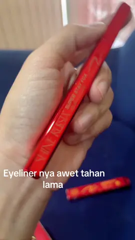 #Eyeliner#kosmetik