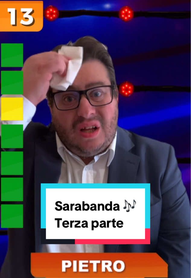 Siamo ormai agli sgoccioli! ⏳ Io e la Micia siamo testa a testa: 1 brano da recuperare e uno da indovinare. Indovino il mio brano e passo in vantaggio! 💪😎 La Micia non si fa attendere: indovina il suo e siamo di nuovo pari! 🐱🎶 Ora resta l’ultimo brano… chi lo indovinerà e diventerà campione? 👑 #sarabanda #chegattovuoi #canzoni #quiz #gattotiktoker 