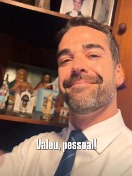 💛🕯️✨ Vim a Pelotas para compromissos de agenda e, claro, aproveitei para “pousar” na casa dos meus pais e receber as bênçãos da minha mãezinha, a Dona Eliana!
