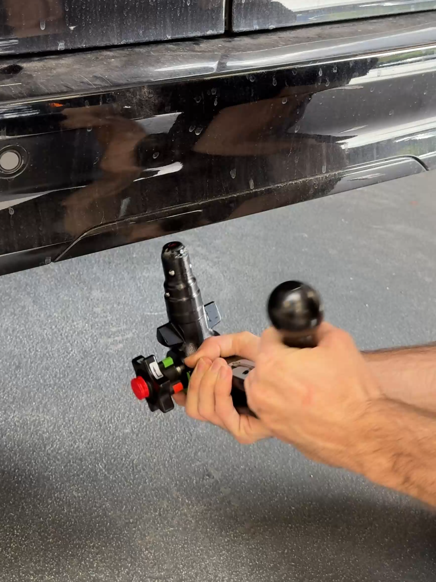 Trailer Hitch Installation😍🔥 #Mercedes @sternprofis