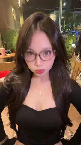 Intro quen thuộc của nhà có trẻ nhỏ @Mắt Kính HMK #viral #fypシ゚ #OOTD #xh #xhuong 
