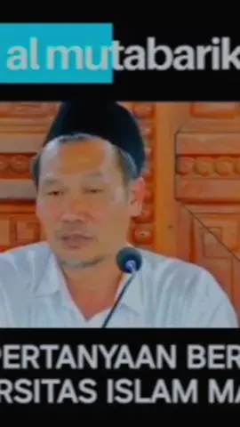 Masuk surga itu gampang. Saya sering bilang ke jamaah saya: Surga itukan sudah dikasih kuncinya, Miftahul Jannah Laa ilaha ilallah. Ini neraka kamu nggak punya kuncinya kok bisa masuk? 😅 -Gus Baha'  #gusbaha #ngajigusbaha #CapCut 