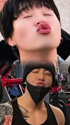todo lo de ellos es amor no casualidad #jikookforever #jimi#jungkook#💛💜🐣🐰 