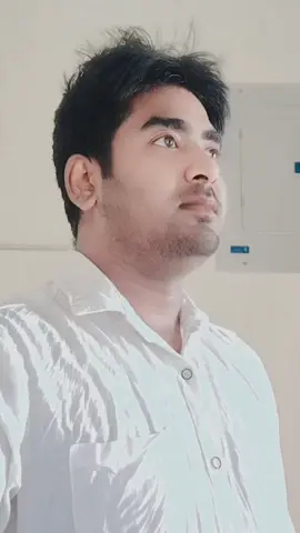 বলবো কি করে? ভুলতে গেলেই তো পুরানো স্মৃতি মনে পড়ে