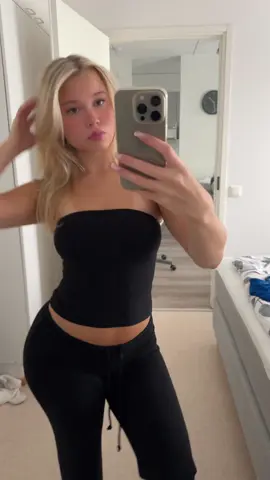🖤🖤
