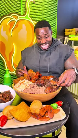 When taste delicious jerk Chicken 🇯🇲 @theislandscaribbean @Theislandscaribbean  • 📍171 E Liberty St #131, Toronto, ON M6K 3E7, Canada • • • • #jamaicanfood #jerkchicken #restaurant #Foodie  
