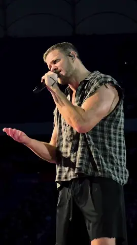 el sentimiento con el que lo canta❤️‍🩹 | @Imagine Dragons 
