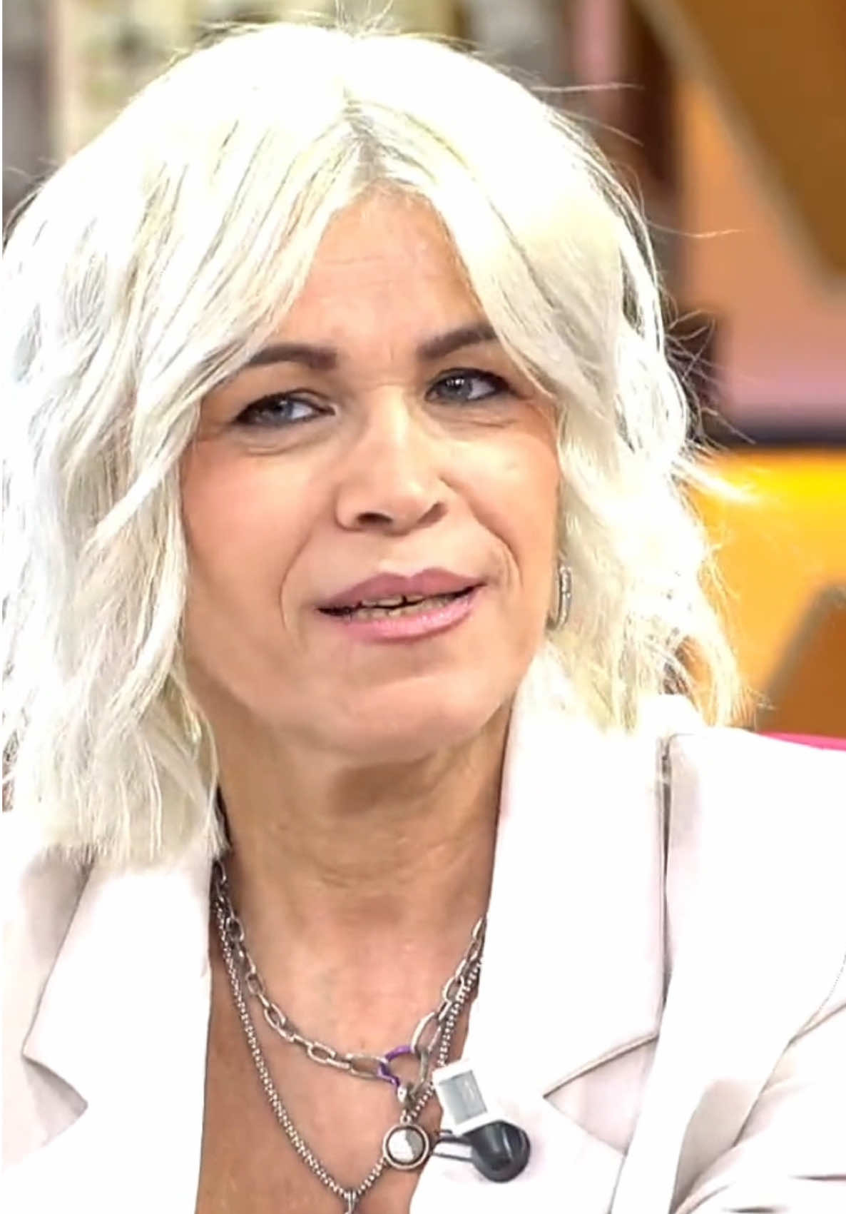 PARTE 1 Mar dejó su matrimonio porque se enamoró completamente de un chico de Senegal