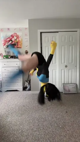 guys i wanna get noticed by @INVINCIBLE SO BAD i doubt they would but id simply pass #trick #flip #dance #viral #invincible 