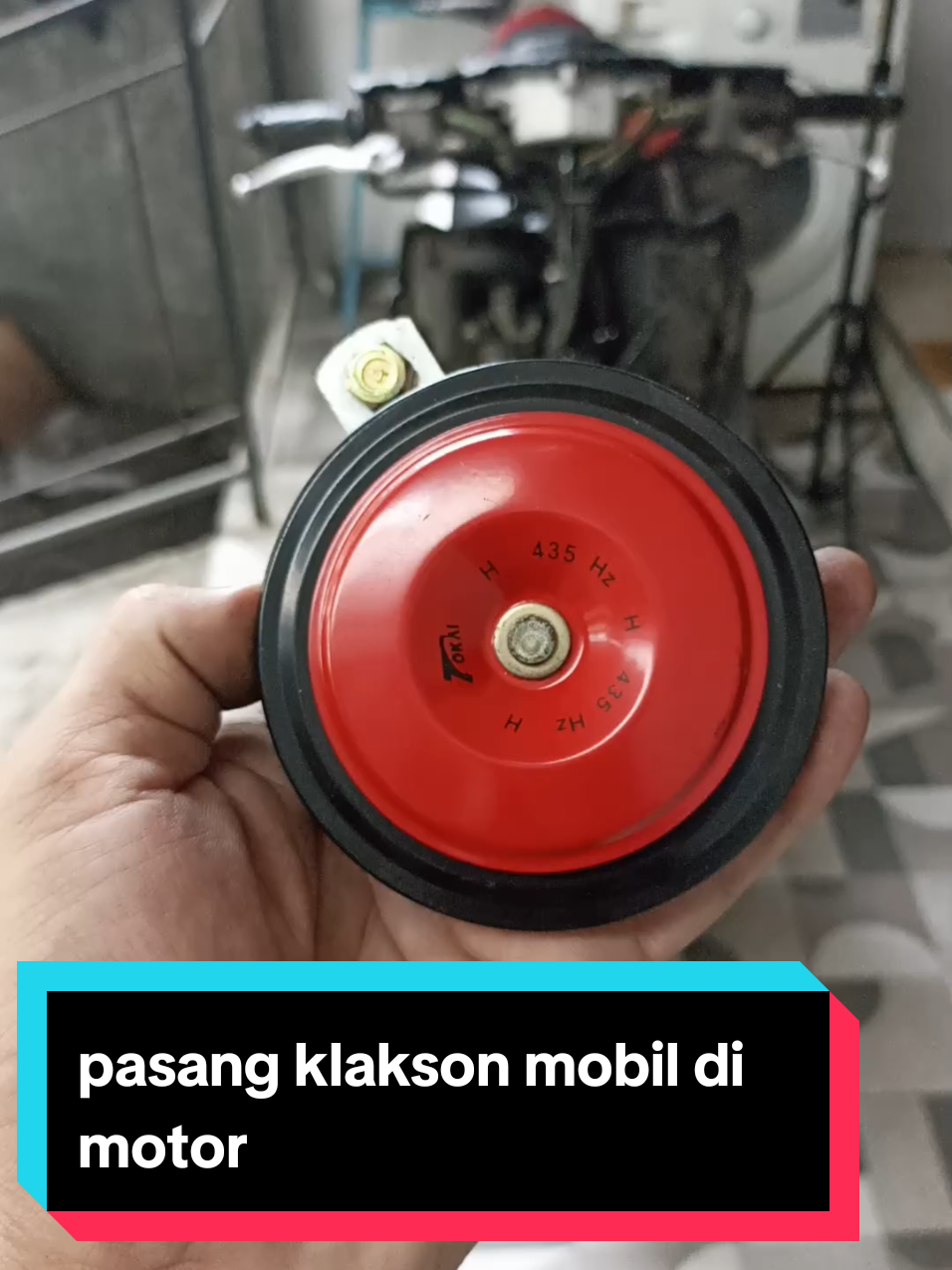 klakson mobil buat motor  PNP tinggal colok #klaksonkeong #klaksonmotor #klakson12volt #klaksonmobil #klakson 