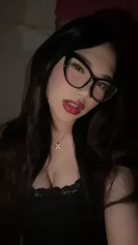 🥸 